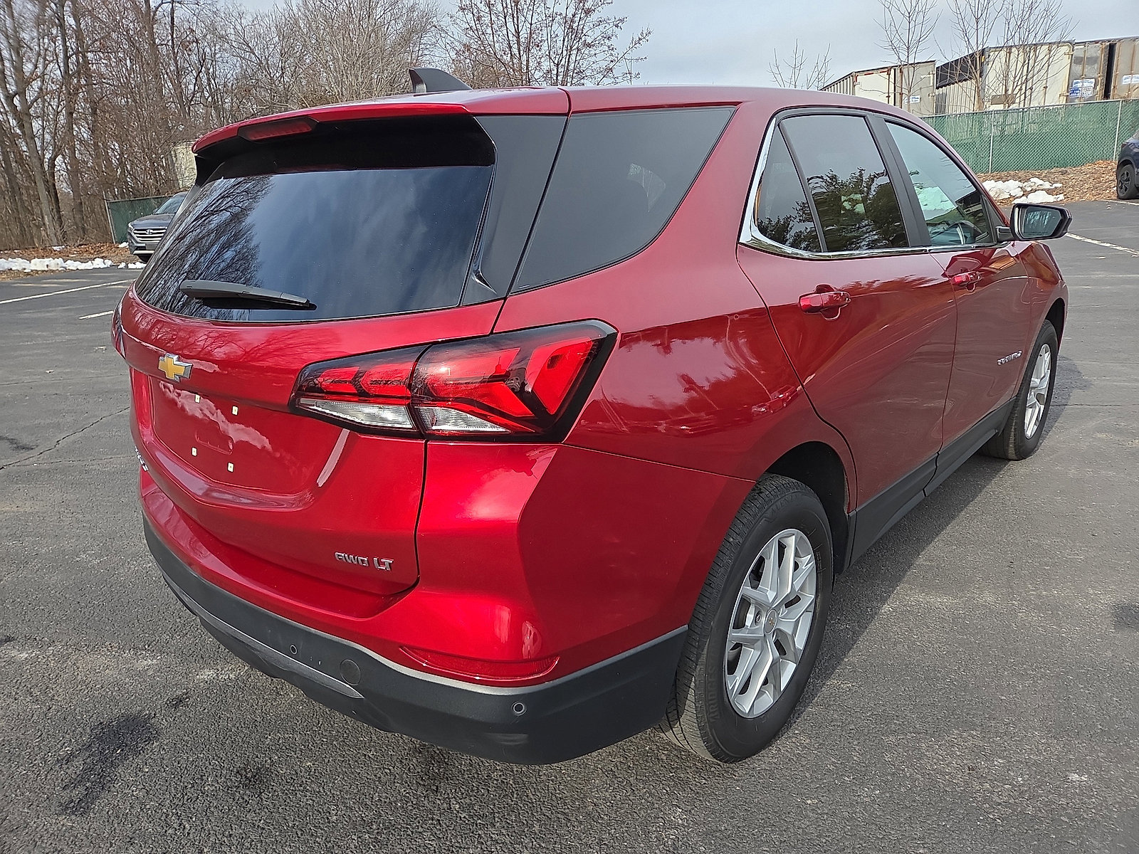 Used 2024 Chevrolet Equinox LT image 3