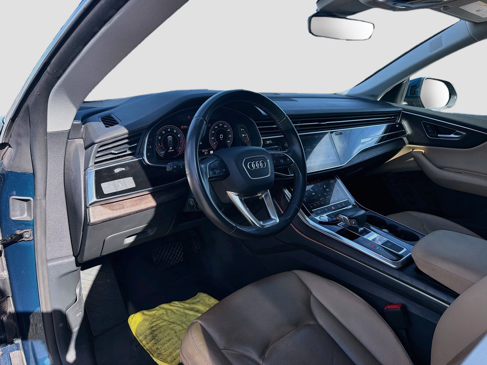 Used 2019 Audi Q8 Premium Plus AWD/4WD image 26