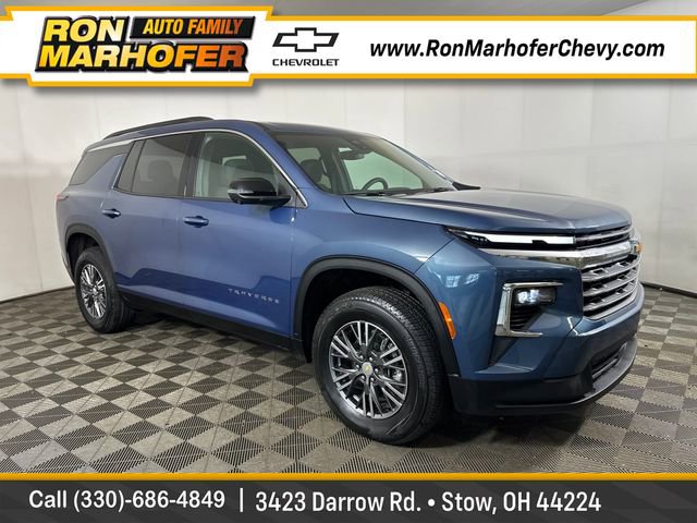 Used 2025 Chevrolet Traverse LT w/ Driver Confidence Package image 1