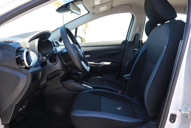 Used 2025 Nissan Versa SV FWD image 10