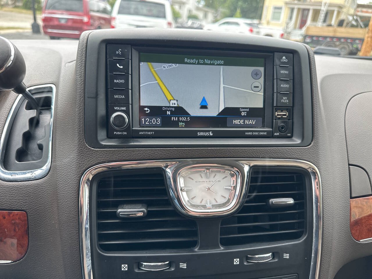 Used 2016 Chrysler Town & Country Touring FWD image 21