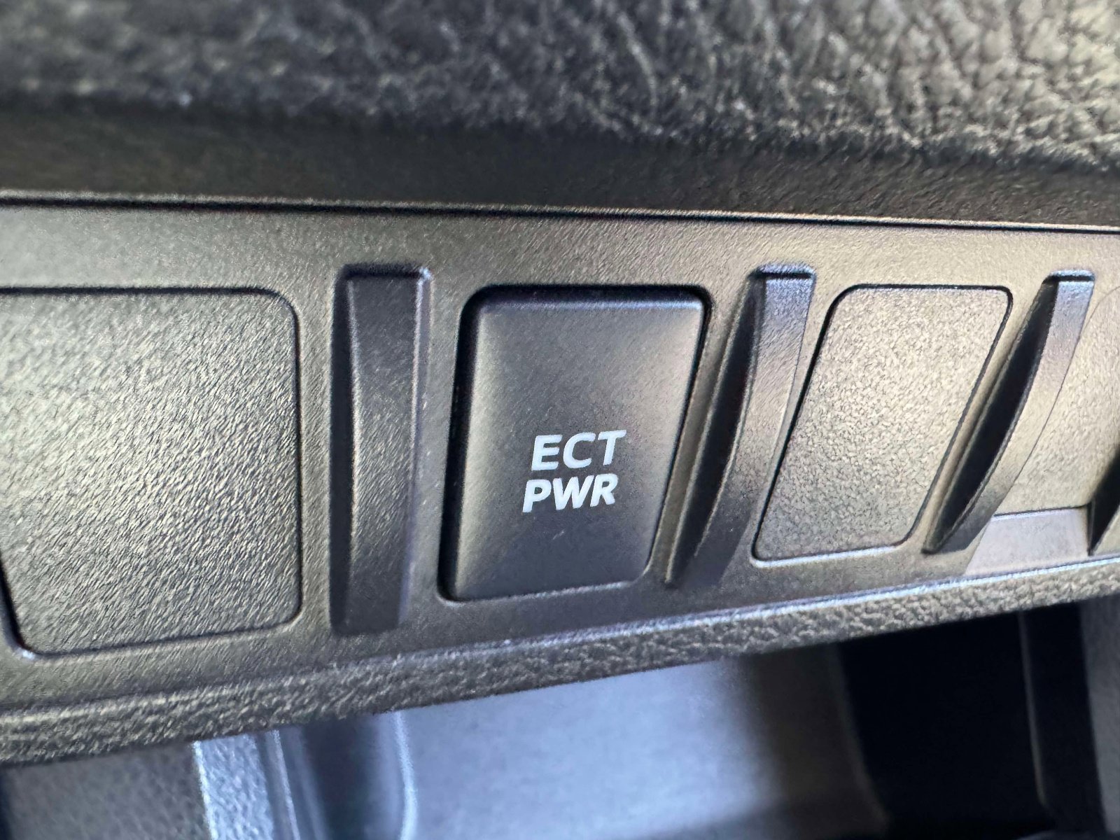 Certified 2022 Toyota Tacoma SR w/ SX Package AWD/4WD image 30