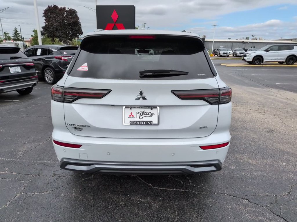 New 2026 Mitsubishi Outlander SEL AWD/4WD image 8
