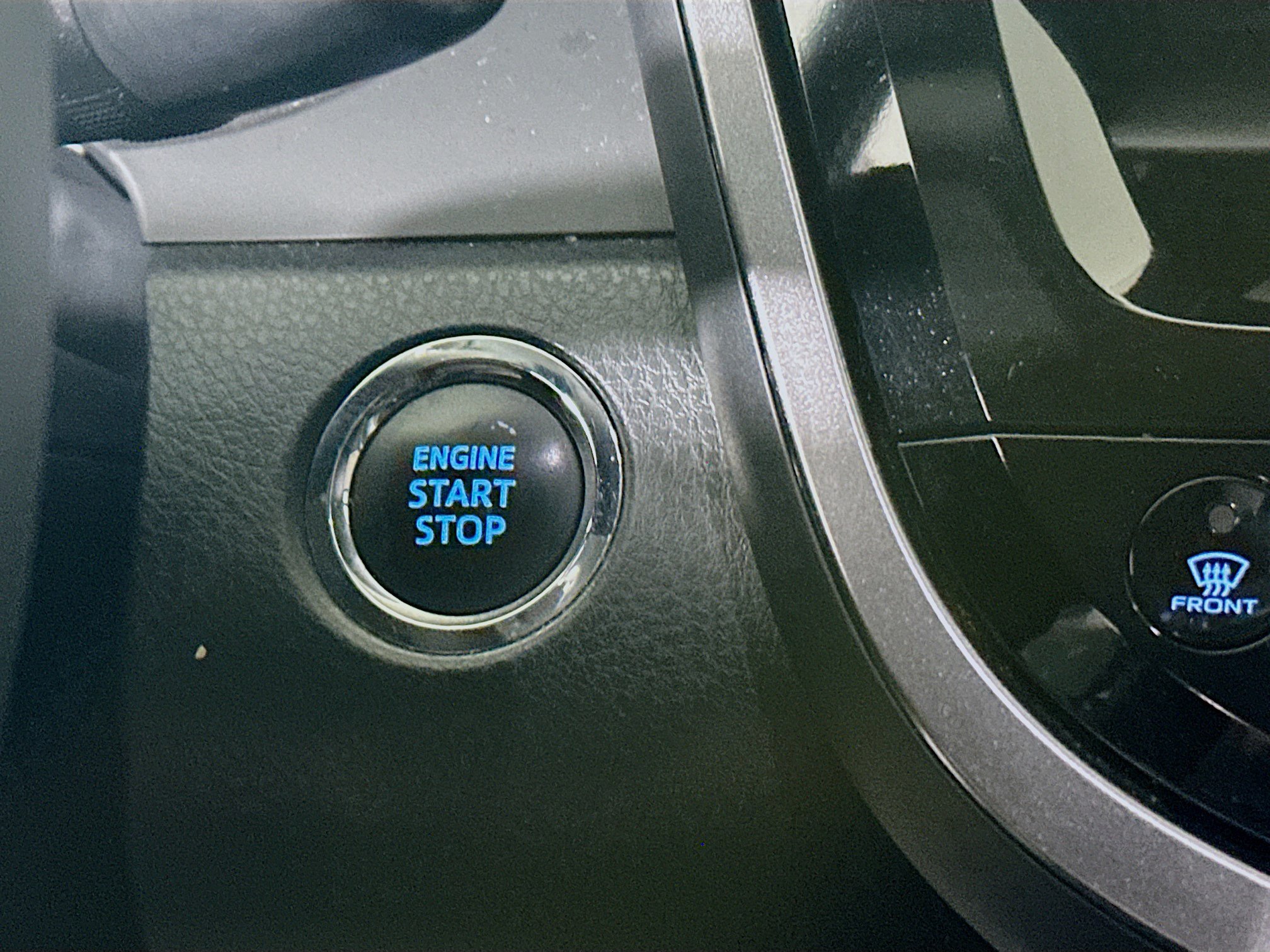 Used 2023 Toyota Camry SE w/ Cold Weather Package FWD image 20