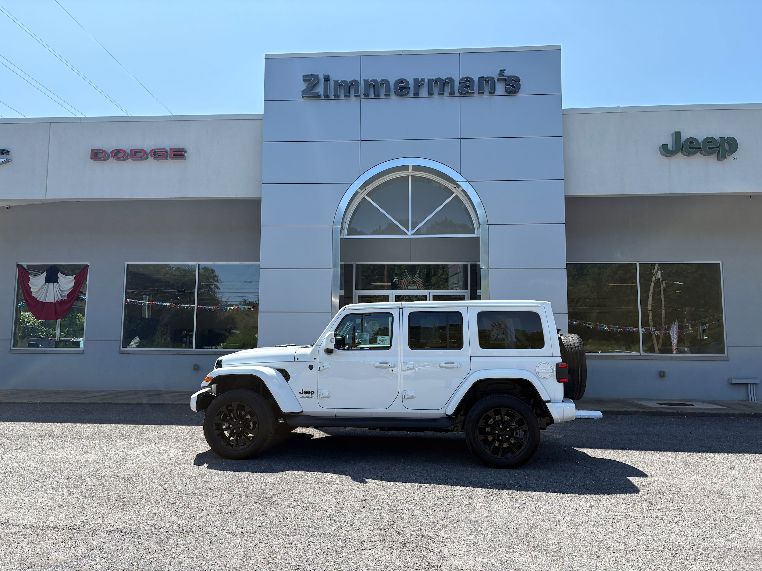 Certified 2022 Jeep Wrangler Unlimited Sahara AWD/4WD image 1