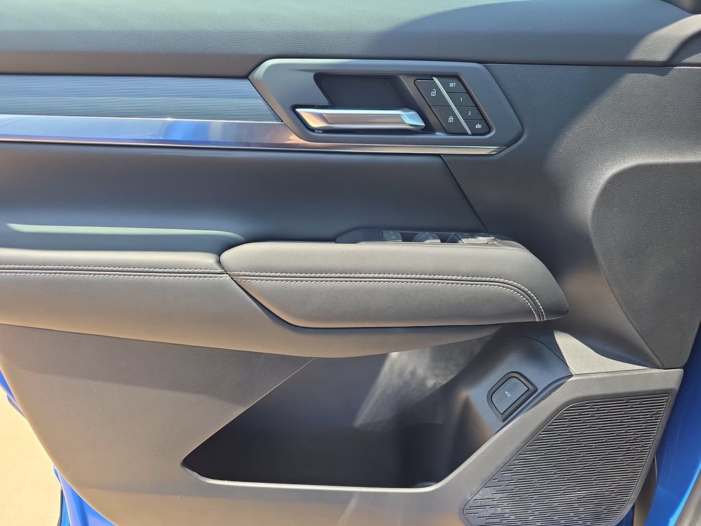 New 2027 GMC Terrain Elevation w/ Elevation Premium Package AWD/4WD image 27