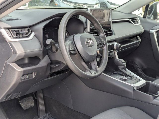Used 2025 Toyota RAV4 XLE image 14