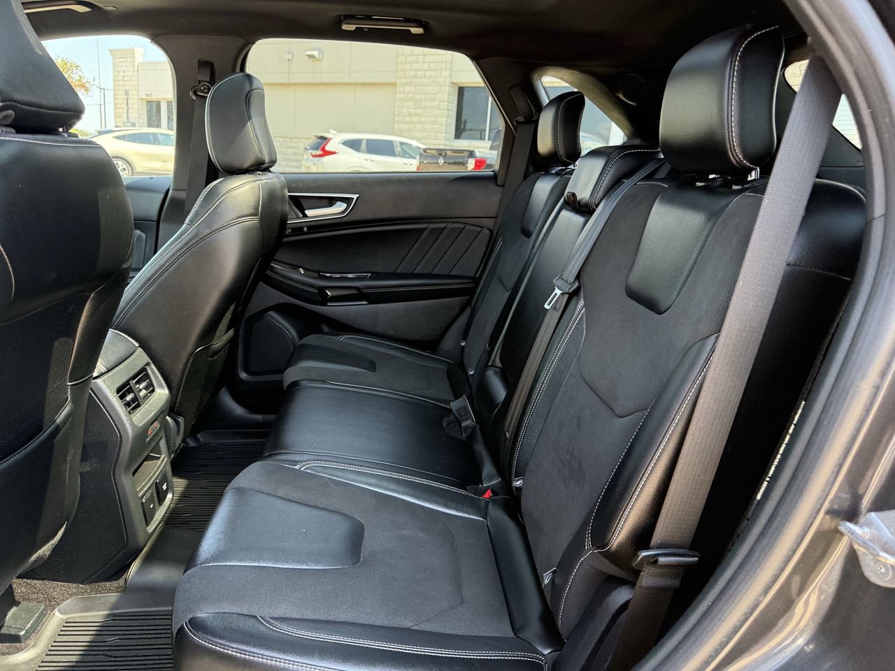 Used 2020 Ford Edge ST w/ Equipment Group 401A AWD/4WD image 29