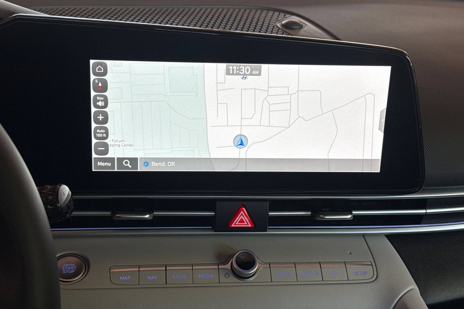 Used 2025 Hyundai Elantra Limited FWD image 24