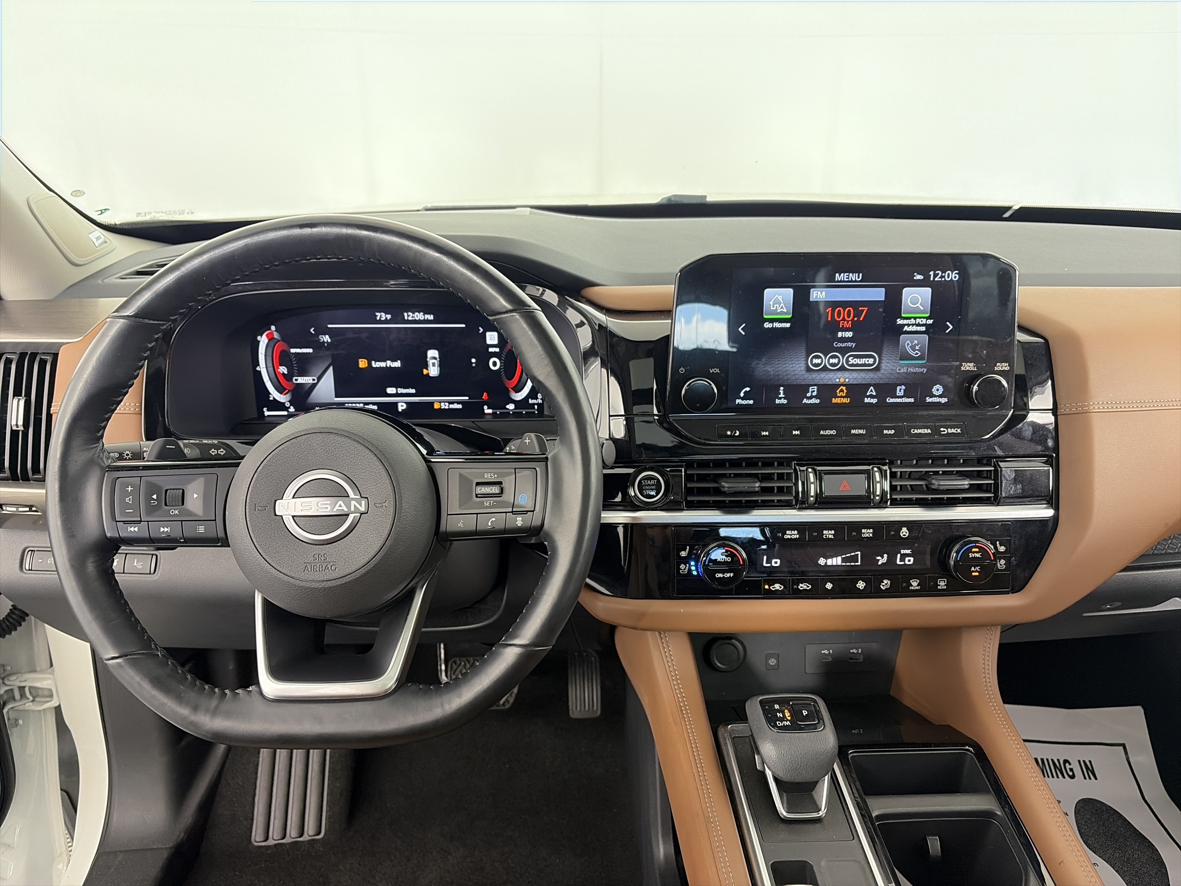 Used 2023 Nissan Pathfinder Platinum w/ Cargo Package AWD/4WD image 3