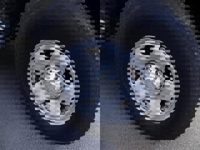 Used 2019 Toyota Tacoma SR image 16