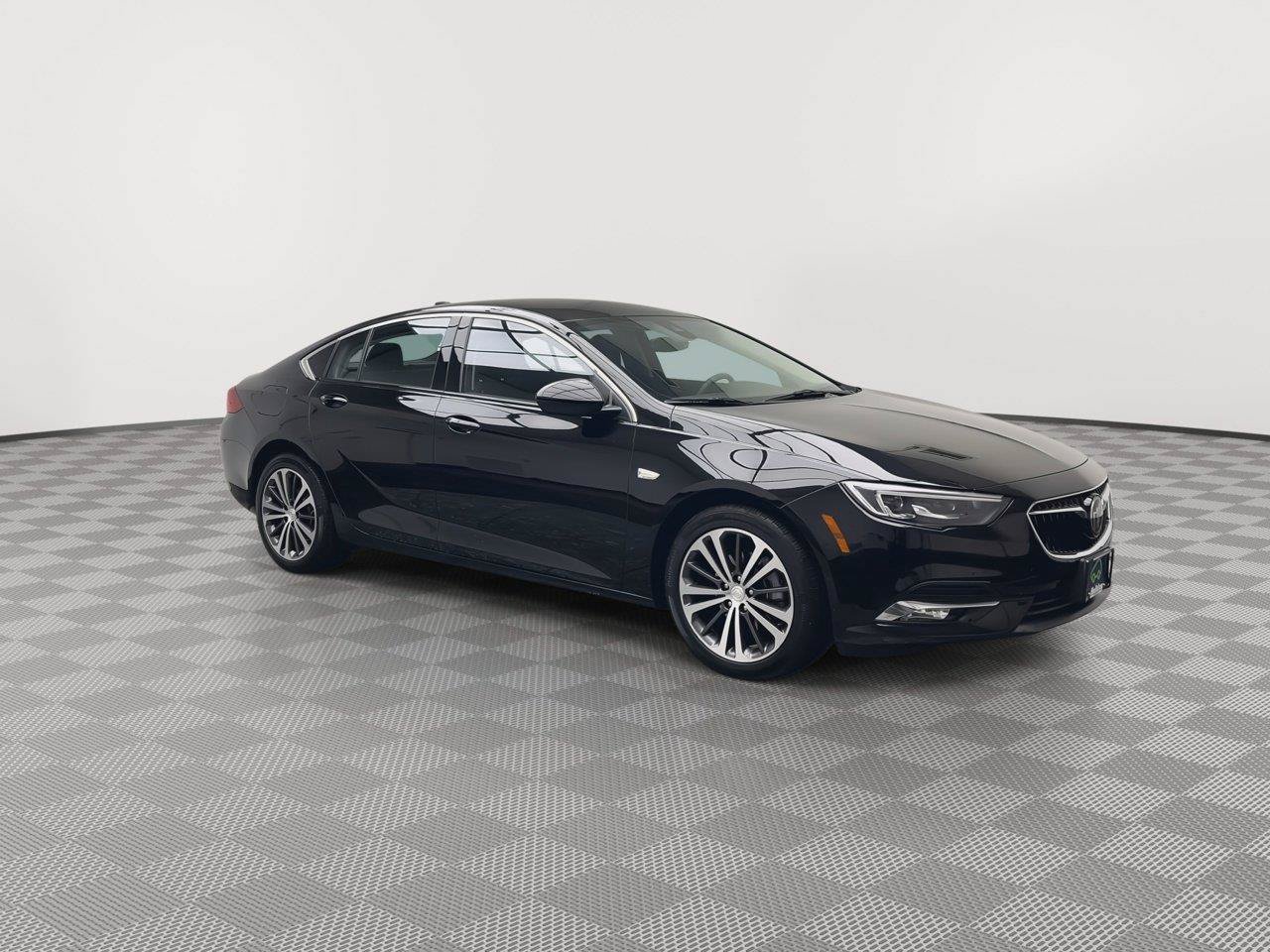 Certified 2020 Buick Regal Essence FWD image 34