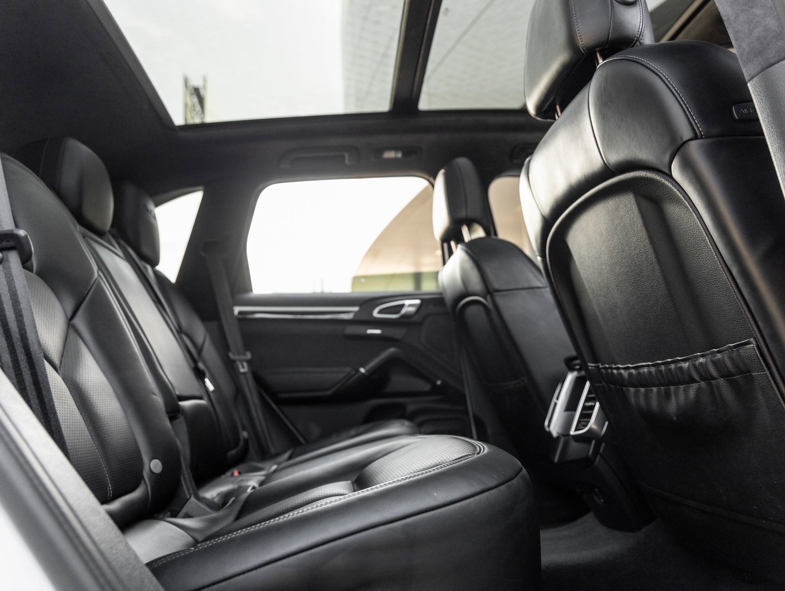 Certified 2017 Porsche Cayenne GTS AWD/4WD image 41