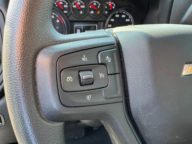 Used 2023 Chevrolet Silverado 1500 Custom image 17