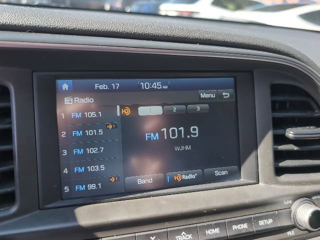 Used 2020 Hyundai Elantra SEL image 14