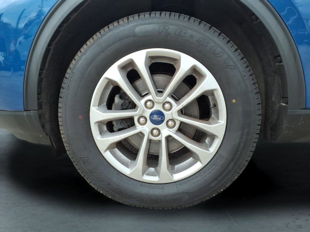 Used 2022 Ford Escape SE w/ Cold Weather Package image 8