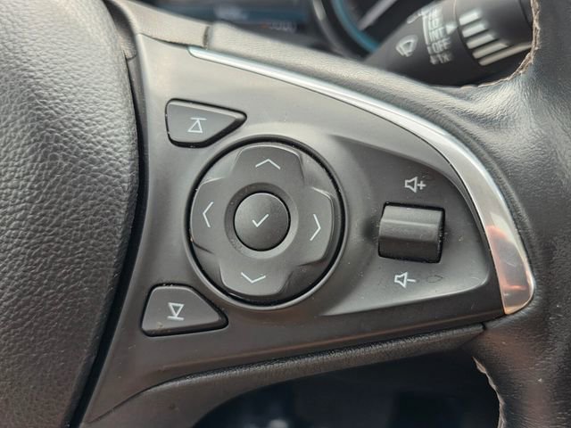 Used 2017 Buick Envision Essence w/ LPO, Cargo Package FWD image 20