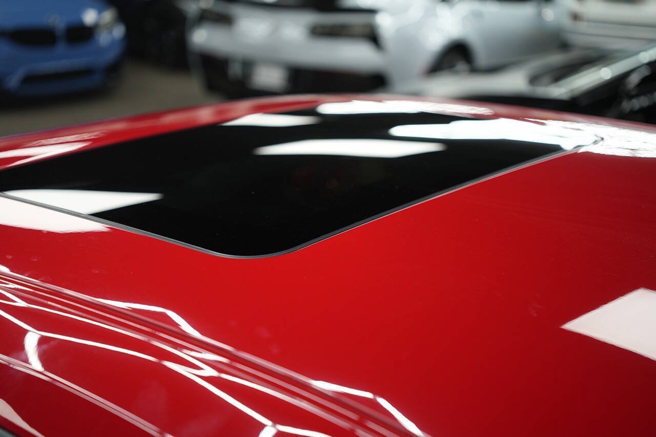 Used 2010 Chevrolet Camaro SS w/ RS Package RWD image 13