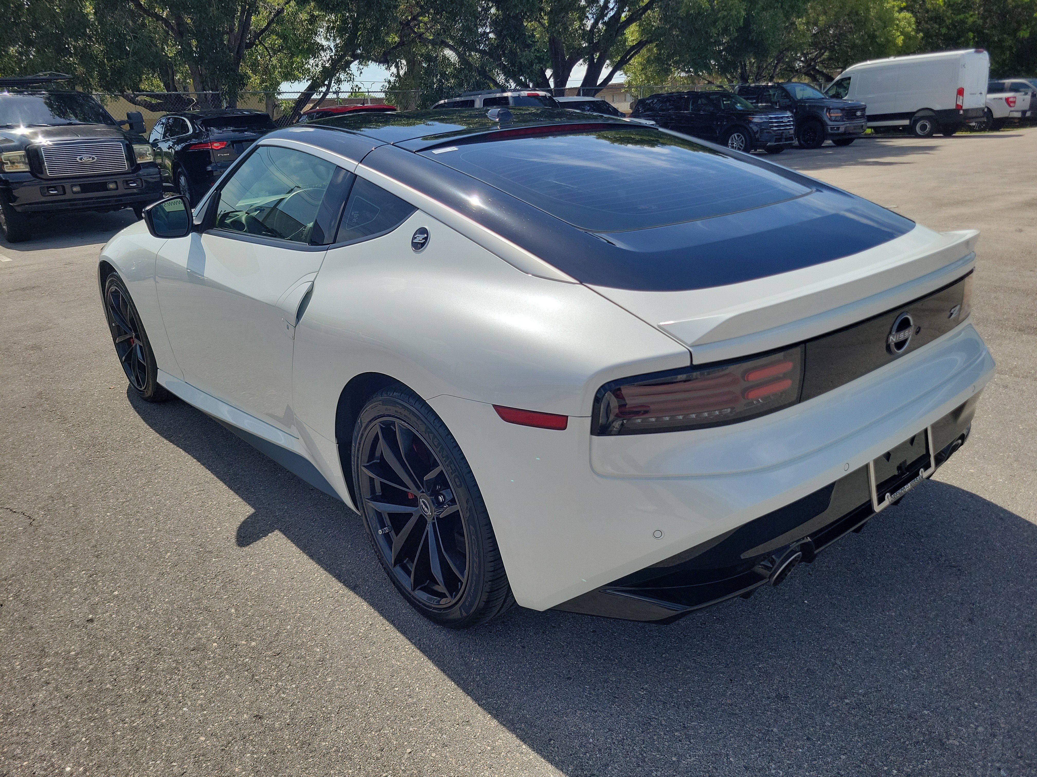 Used 2024 Nissan Z Performance w/ Floor Mat Package RWD image 7