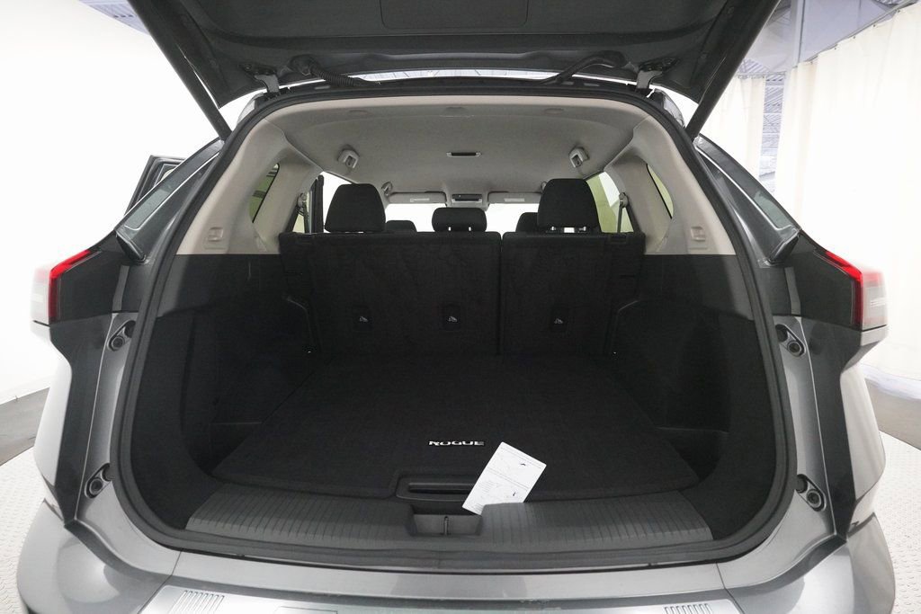 Certified 2024 Nissan Rogue SV image 11