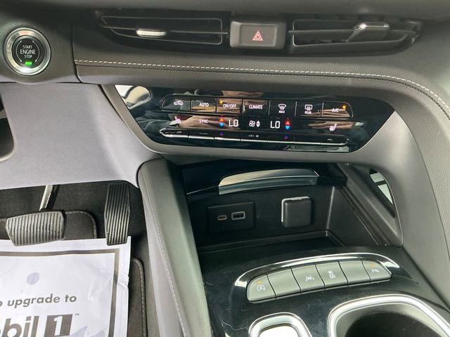 Used 2023 Buick Envision Essence image 9