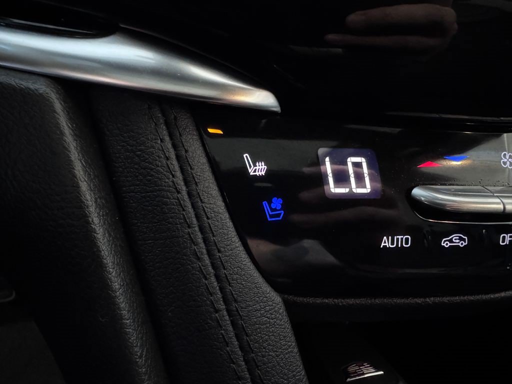 Certified 2025 Cadillac XT6 Sport AWD/4WD image 28