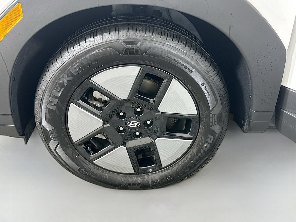 Certified 2026 Hyundai Santa Fe SE FWD image 30