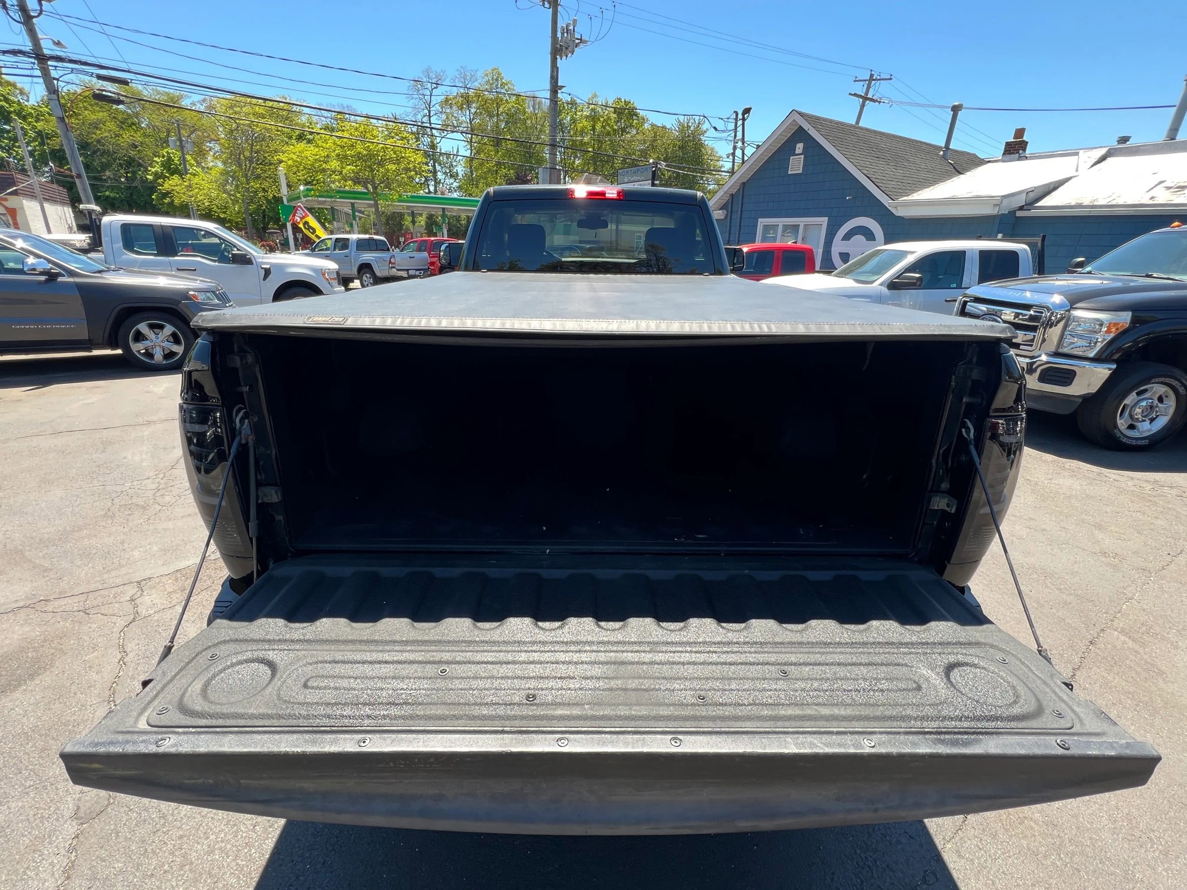 Used 2015 RAM 3500 Tradesman w/ Chrome Appearance Group AWD/4WD image 33