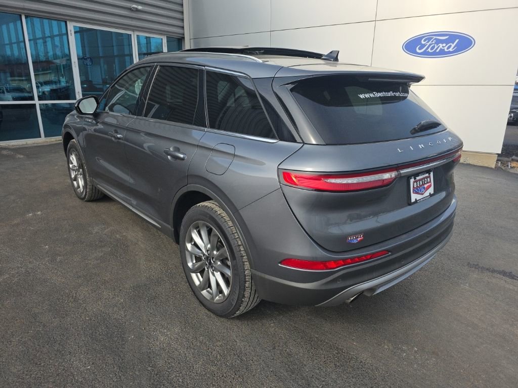 Used 2022 Lincoln Corsair AWD w/ Premium Package image 9