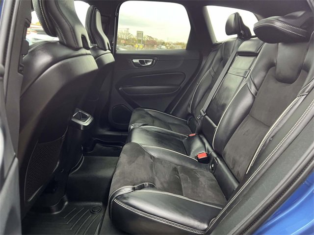 Used 2019 Volvo XC60 T6 R-Design w/ Protection Package image 13