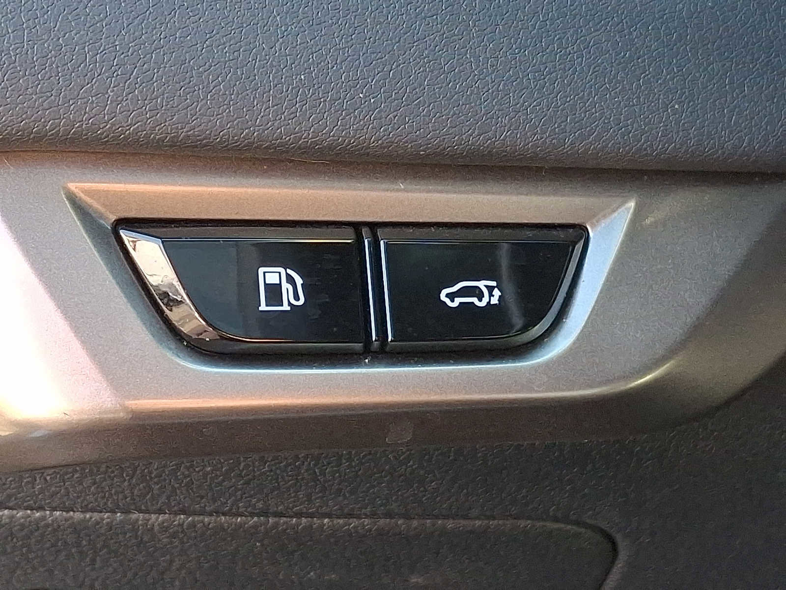 Used 2023 Lexus RX 350 Premium w/ Accessory Package (Z1) image 22