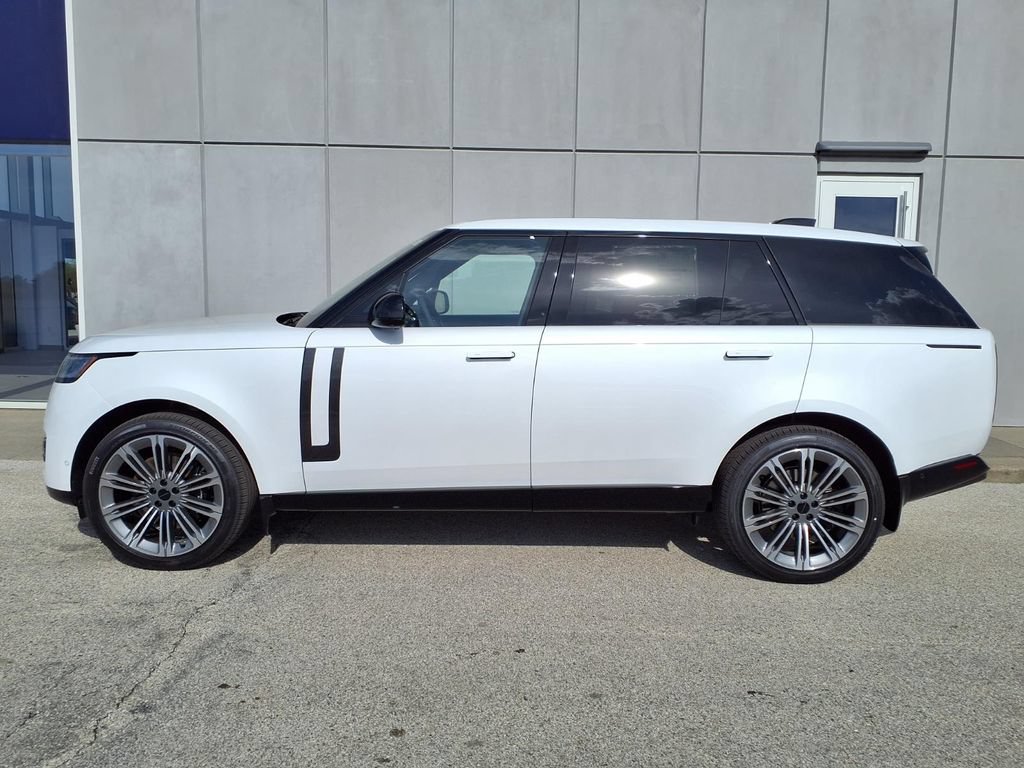 New 2026 Land Rover Range Rover Long Wheelbase SE AWD/4WD image 3