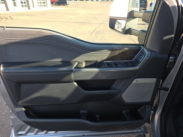 Used 2024 Ford F350 Lariat image 16