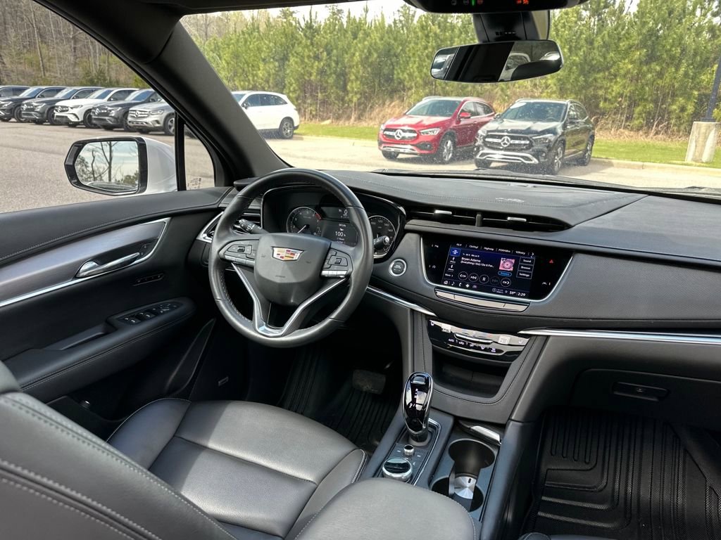 Used 2024 Cadillac XT6 Luxury image 41