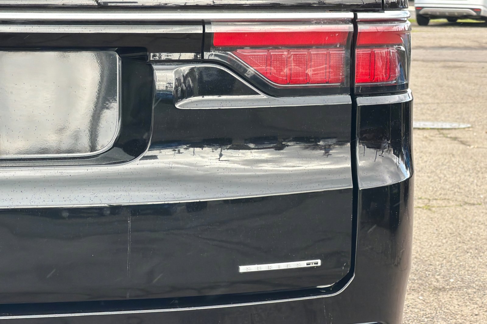 Used 2024 Jeep Wagoneer Series II w/ Flexible Seating Group image 8