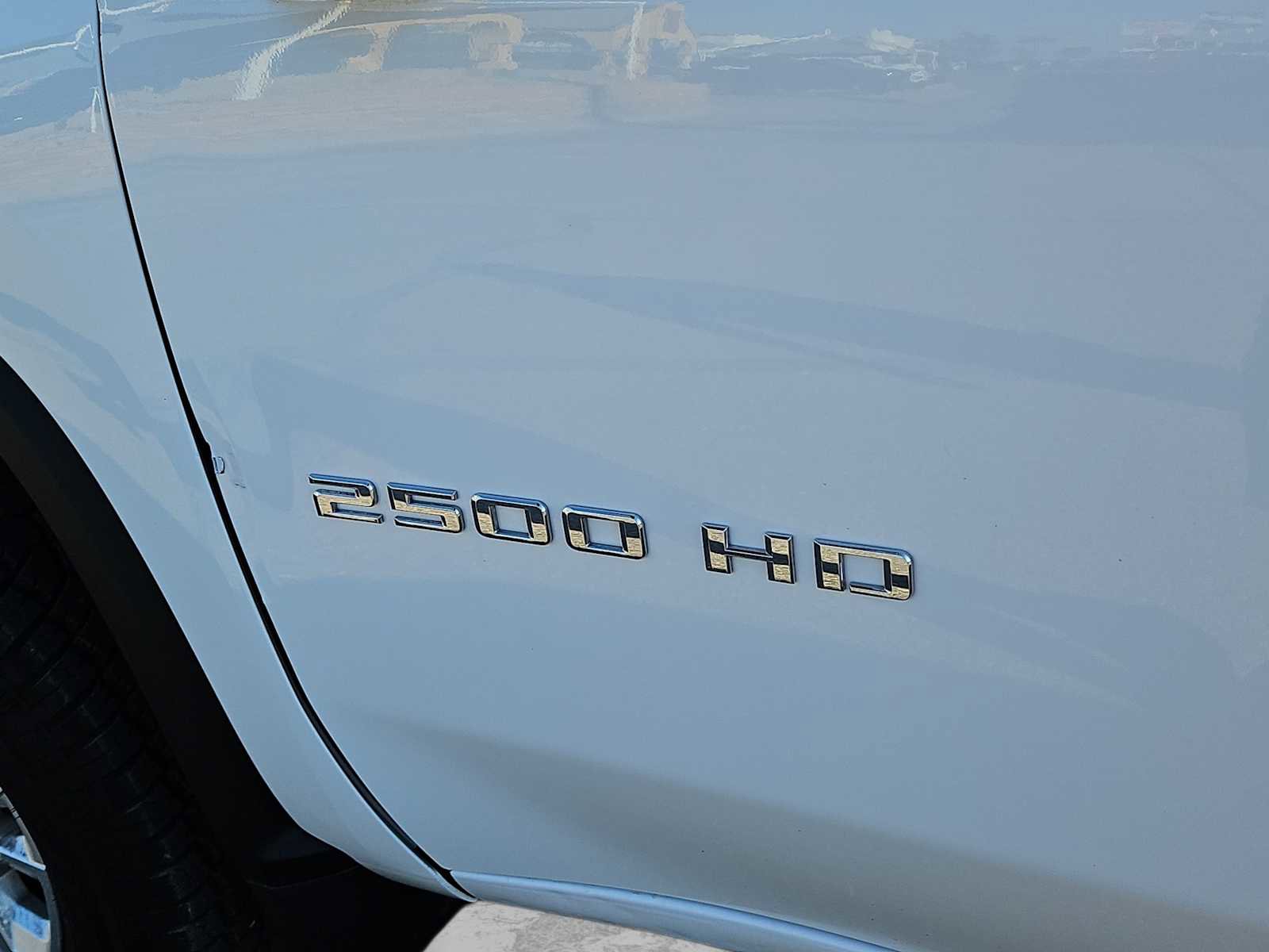 Used 2021 Chevrolet Silverado 2500 LT w/ Z71 Off-Road Package image 11