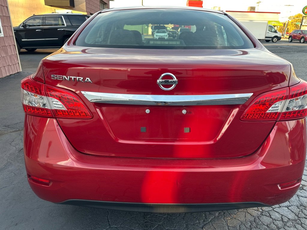 Used 2013 Nissan Sentra S image 4