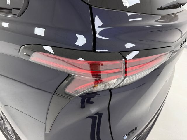 New 2026 Toyota Sienna XSE FWD image 36