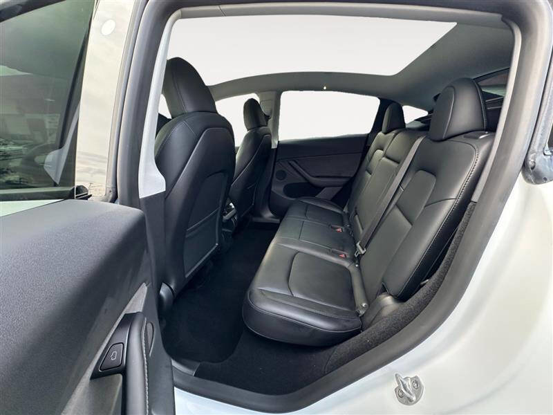 Used 2023 Tesla Model Y Long Range image 14