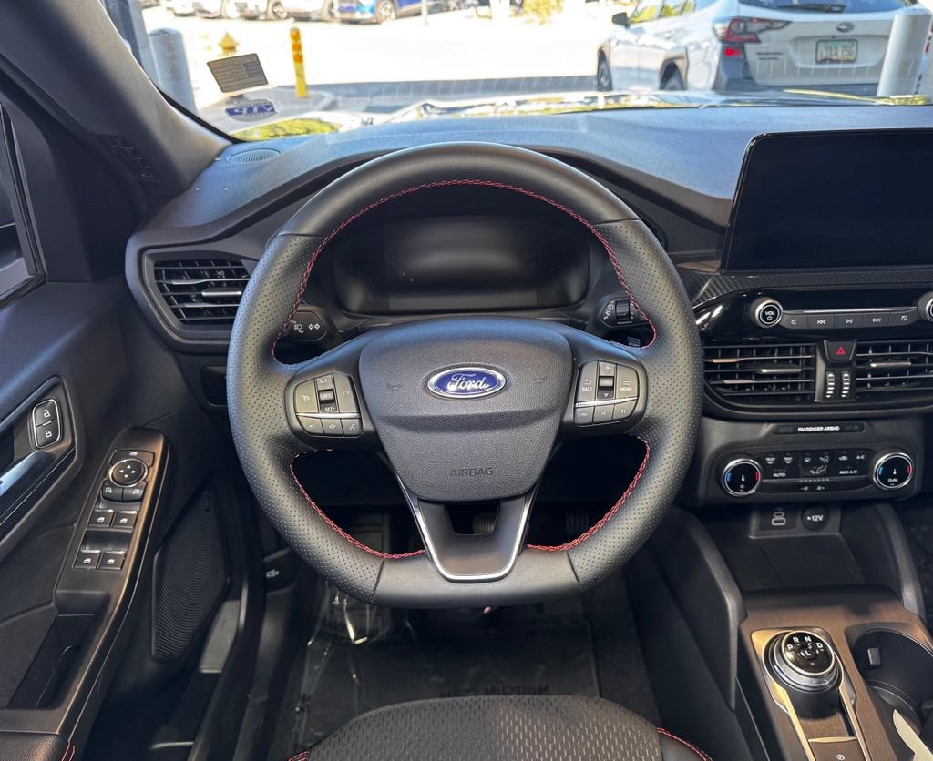 Used 2026 Ford Escape ST-Line AWD/4WD image 16