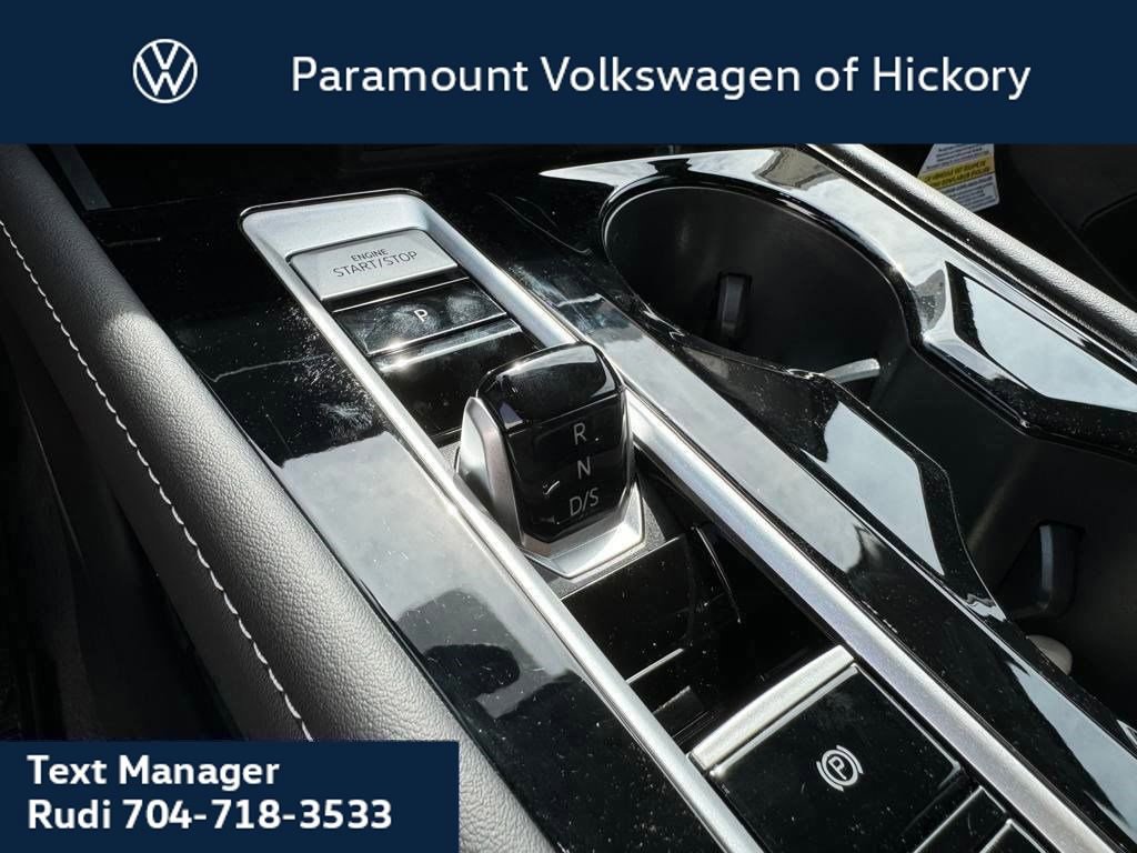 New 2026 Volkswagen Atlas SE image 13