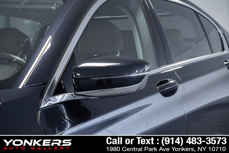 Used 2019 BMW 750i xDrive w/ Executive Package AWD/4WD image 18