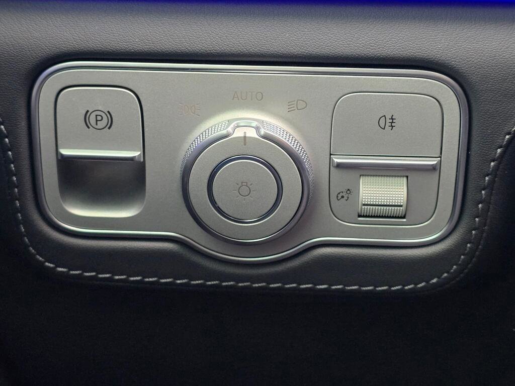 New 2026 Mercedes-Benz GLS 63 AMG 4MATIC image 43