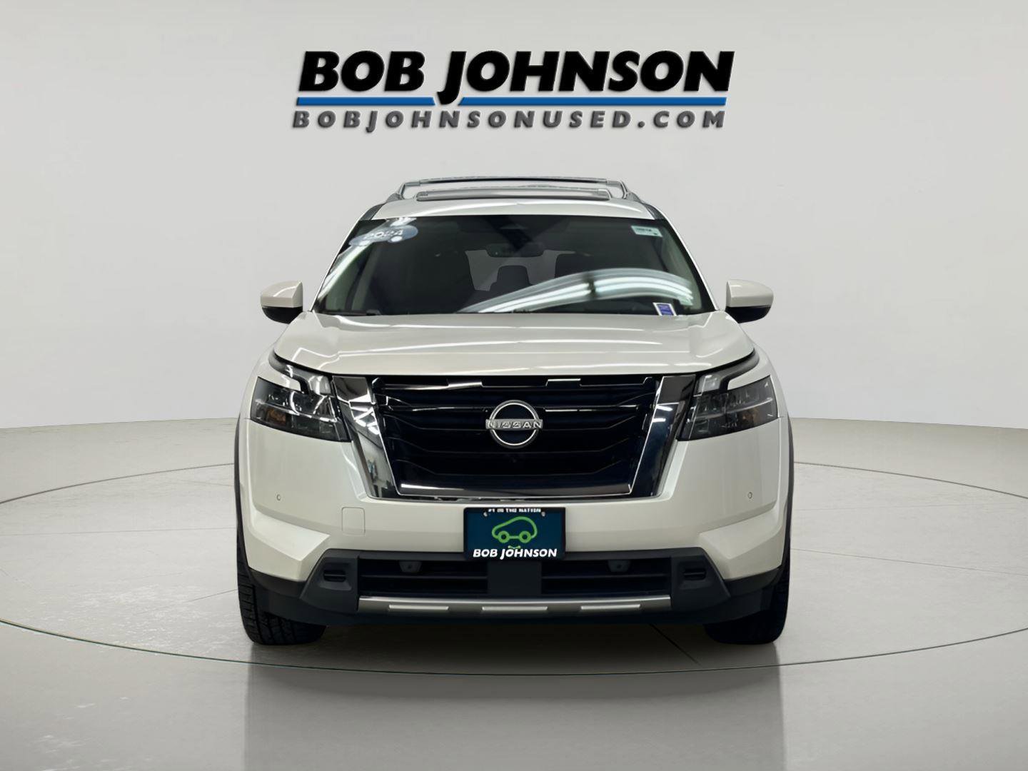 Used 2024 Nissan Pathfinder Platinum w/ Cargo Package image 4
