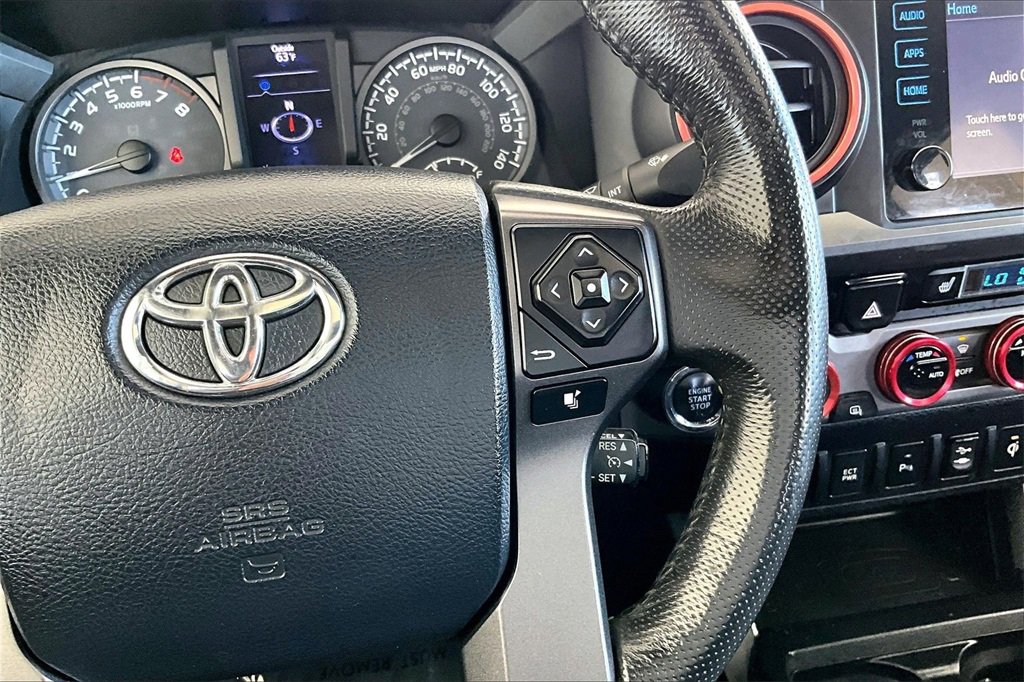 Used 2017 Toyota Tacoma TRD Sport image 13