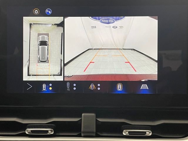 New 2025 Chevrolet Equinox LT w/ Safety and Technology Package image 4