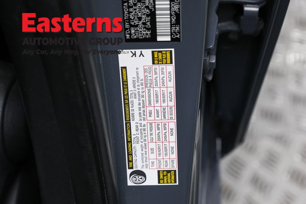 Used 2024 Toyota Prius LE image 32