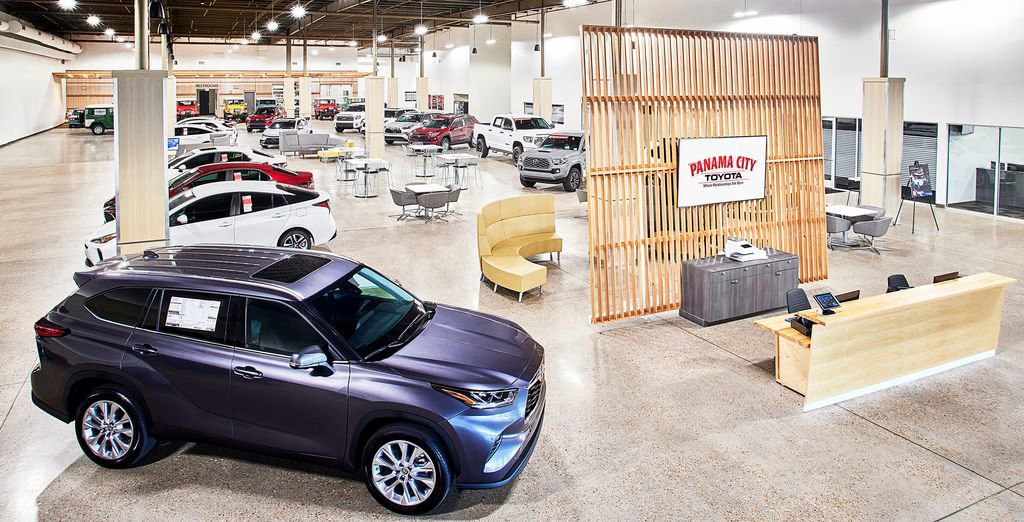 Used 2017 Ford F150 Platinum w/ Equipment Group 701A Luxury AWD/4WD image 16