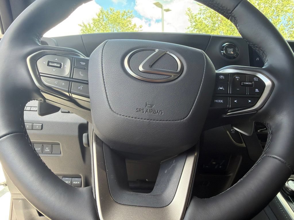 Certified 2026 Lexus GX 550 AWD/4WD image 39