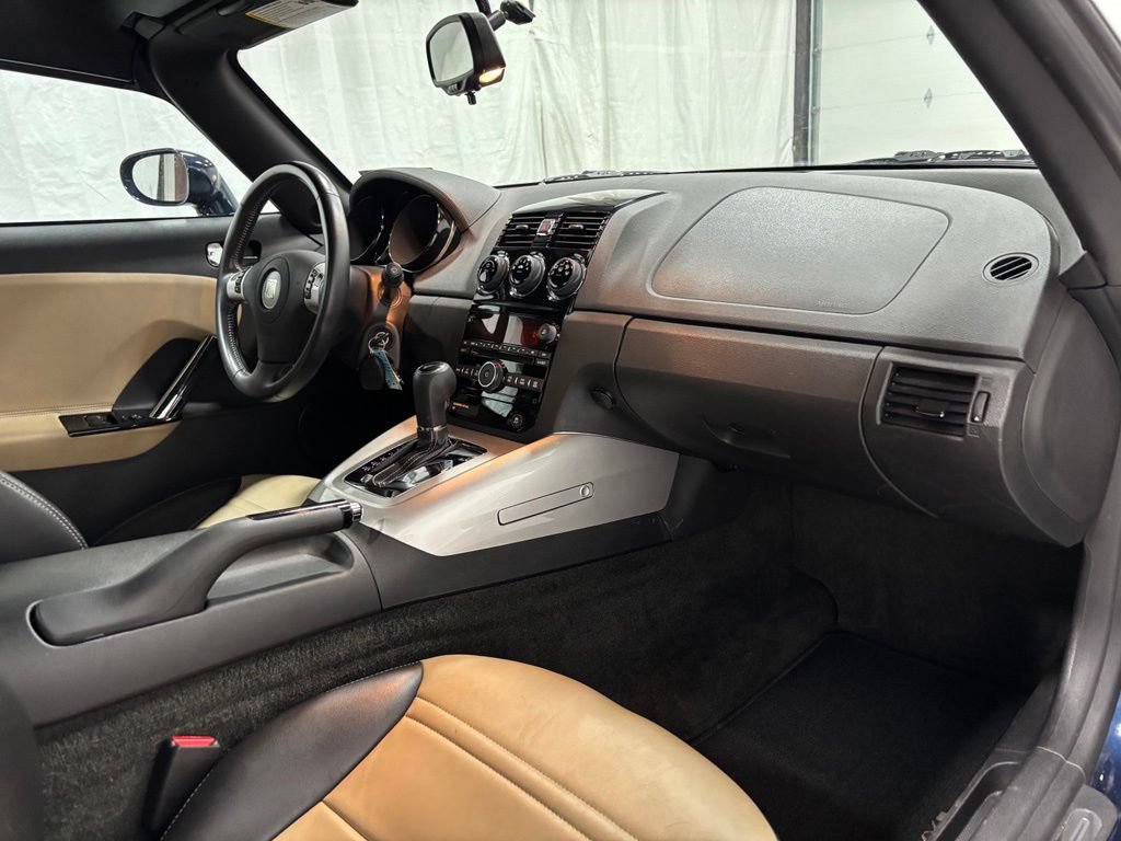 Used 2007 Saturn Sky Red Line RWD image 43
